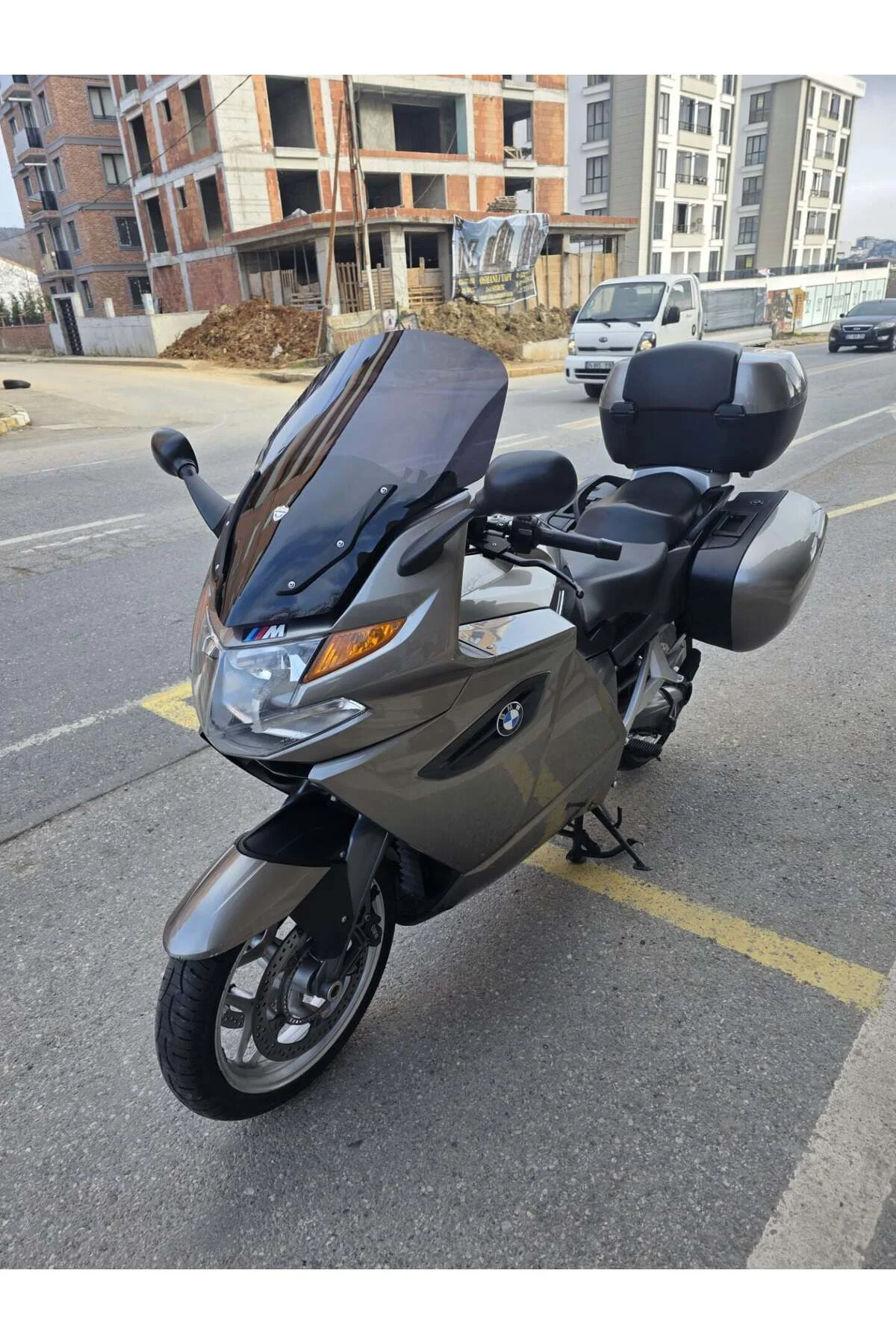 Bmw K 1300 GT Ön Cam 2009-2013 Model 65cm Siyah Renkli 4mm YOKTUR