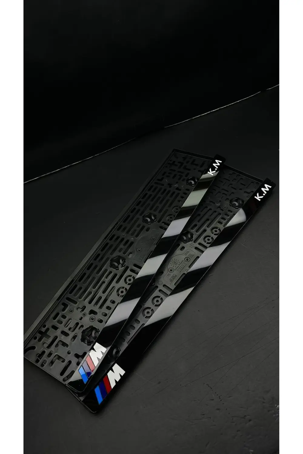 BMW M LÜX LAZER KESİM TAKMATİK PLEKSİ PLAKALIK