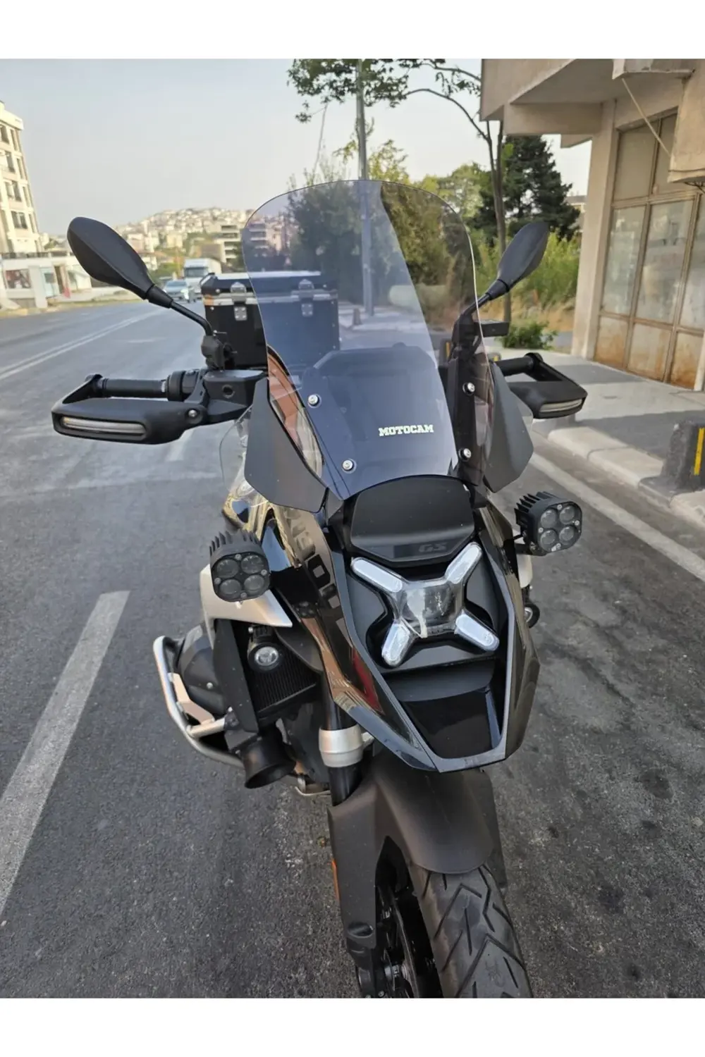 Bmw R 1300 GS Ön Cam 2023-2025 Model 48cm Füme Renkli 4mm
