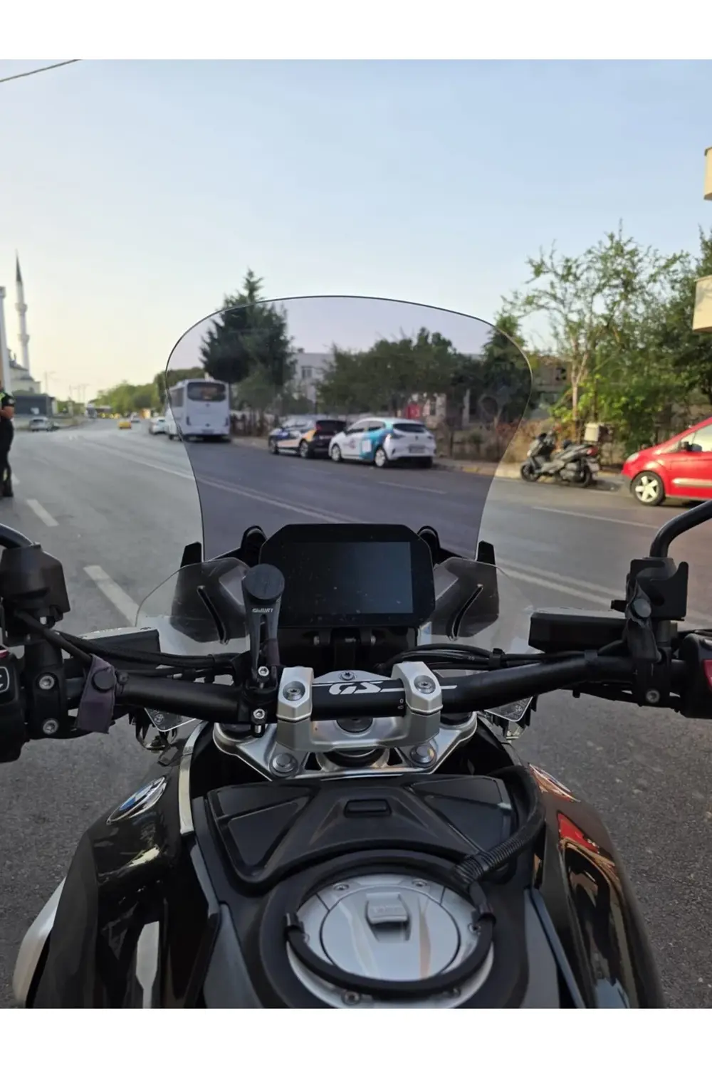 Bmw R 1300 GS Ön Cam 2023-2025 Model 48cm Füme Renkli 4mm