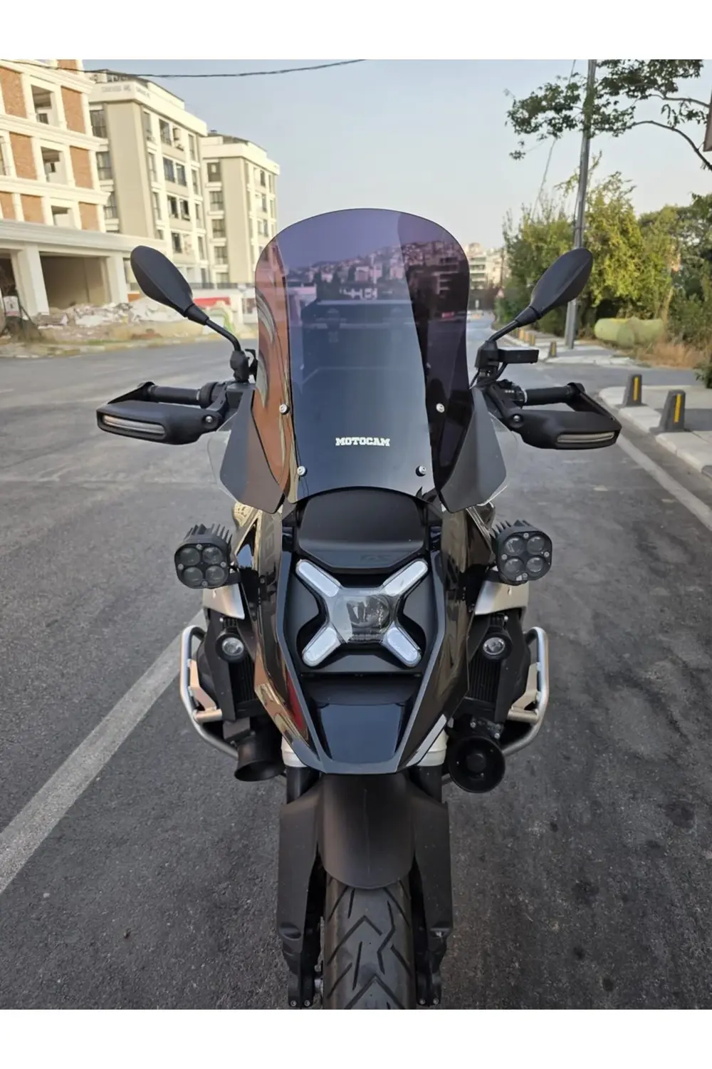Bmw R 1300 GS Ön Cam 2023-2025 Model 48cm Siyah Renkli 4mm