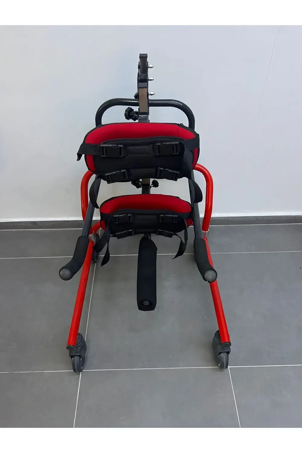 Body Walker (pediatric yürüyüş cihazı)
