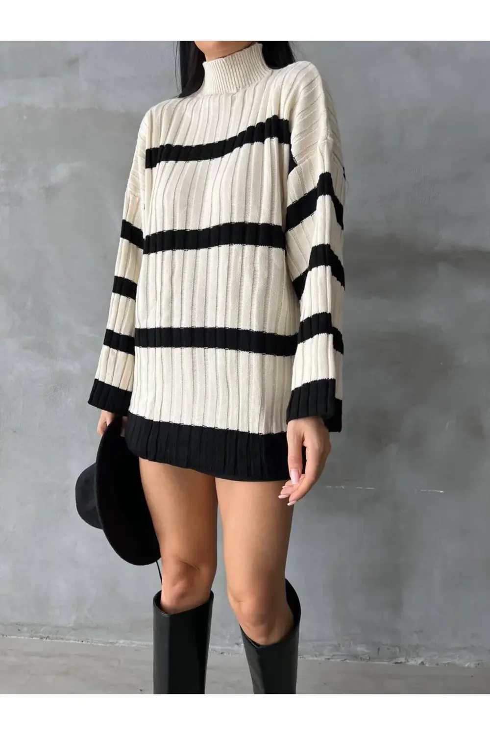 BOĞAZLI-ÇİZGİLİ KADIN TRİKO KAZAK