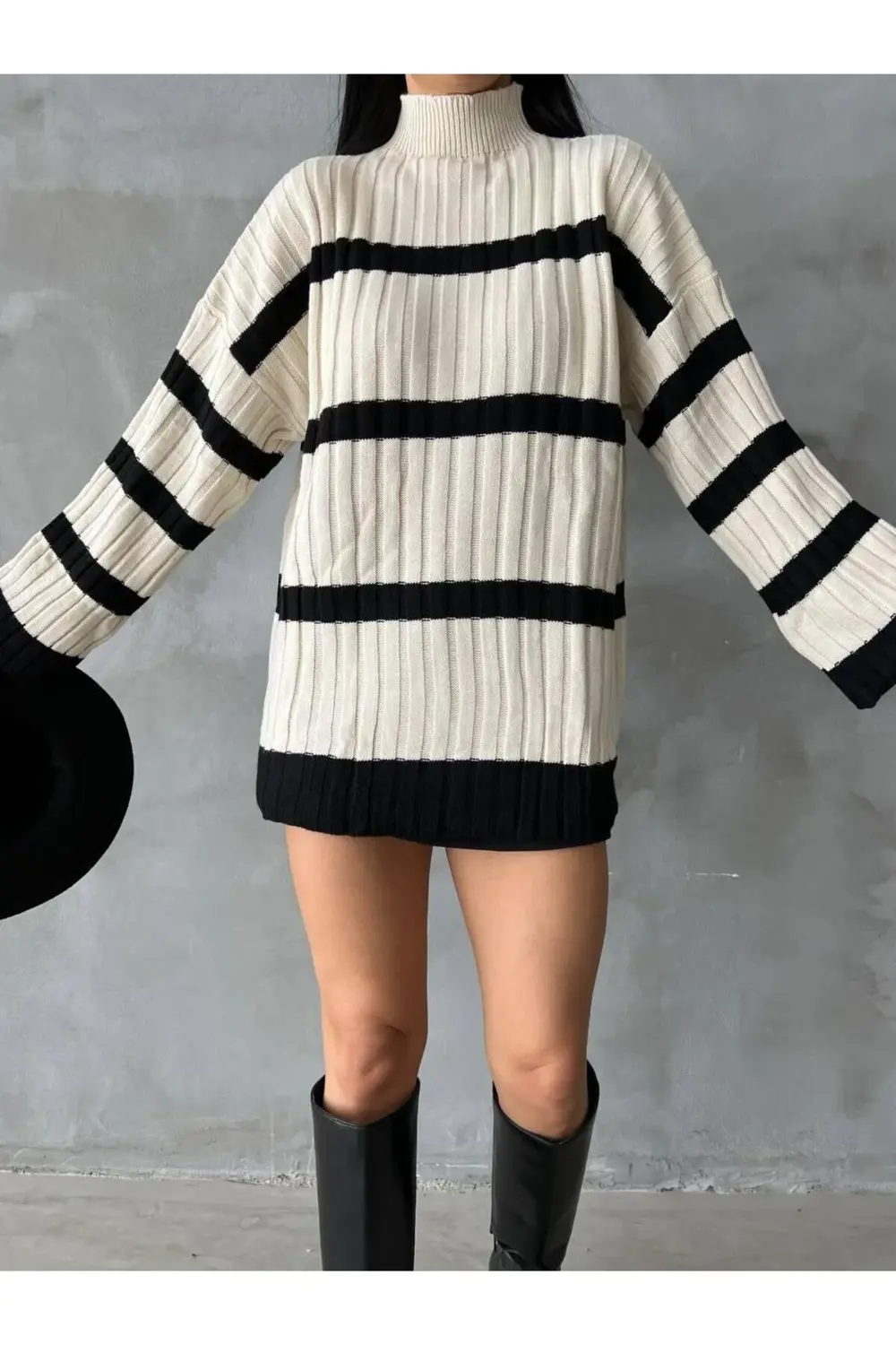 BOĞAZLI-ÇİZGİLİ KADIN TRİKO KAZAK