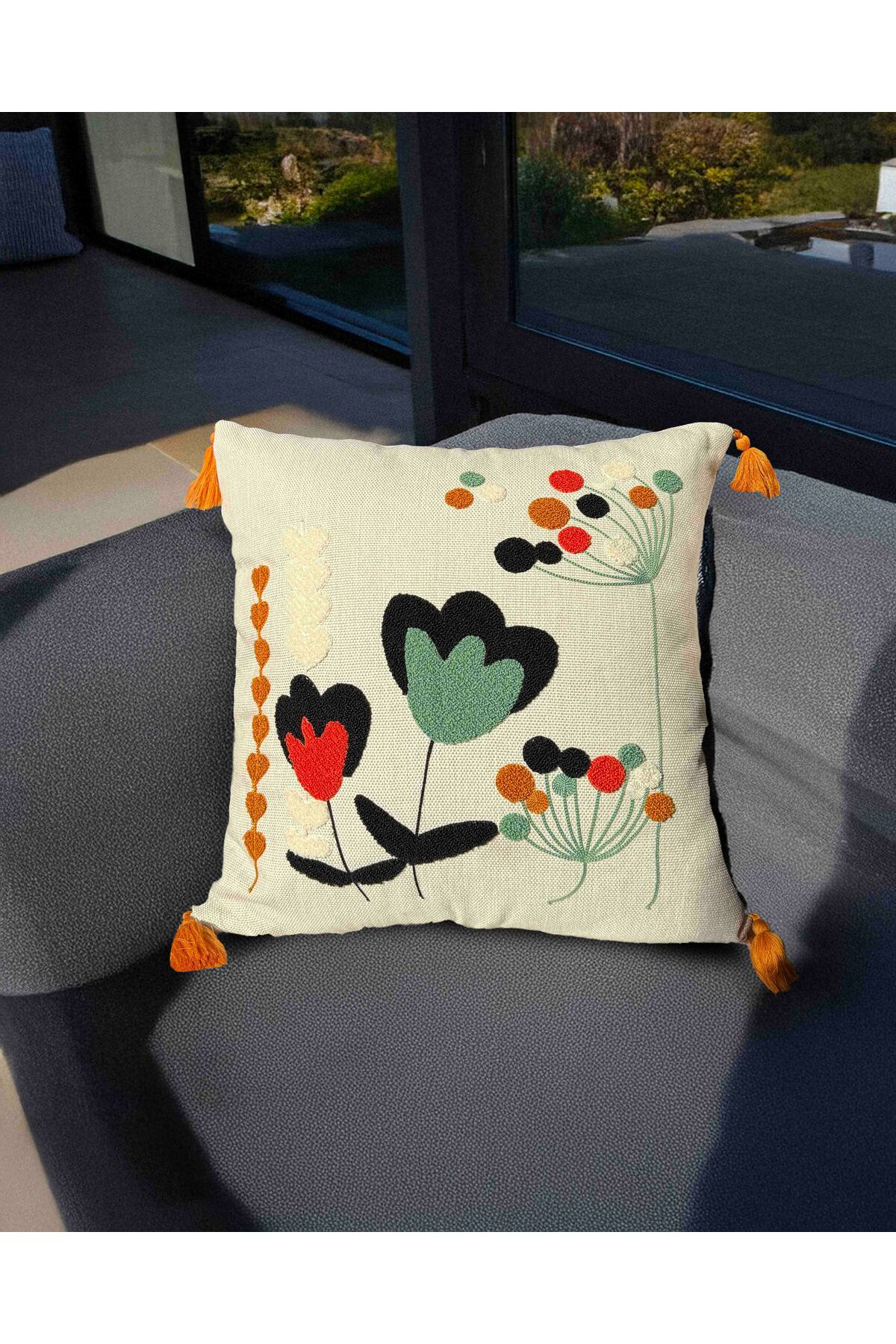 Bohem Punch Nakışlı Kırlent Kılıfı Çiçek Desenli