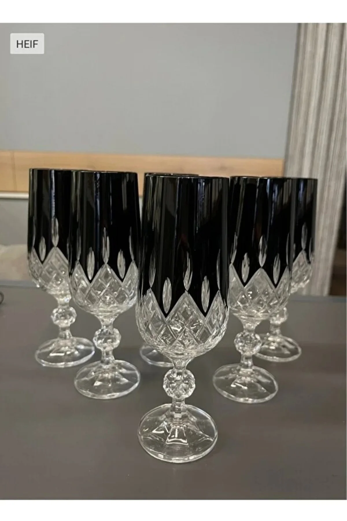 Bohemia Kristal Kesme El İşi Siyah Renk Ayaklı Kahve Yanı Su Bardağı 180 cc Bohemia Kristal Kesme El İşi Siyah Renk Ayaklı Kahve Yanı Su Bardağı 180 cc