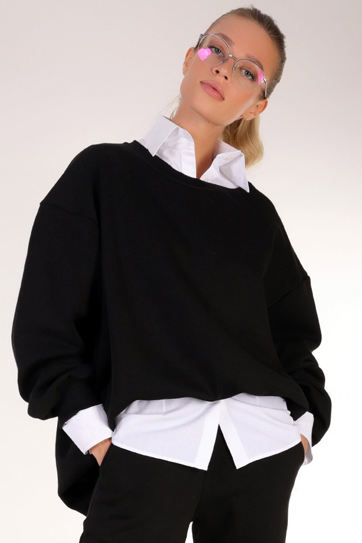 Bol Salaş Kesim Yuvarlak Yaka Asimetrik Özel Tasarım Sweatshirt