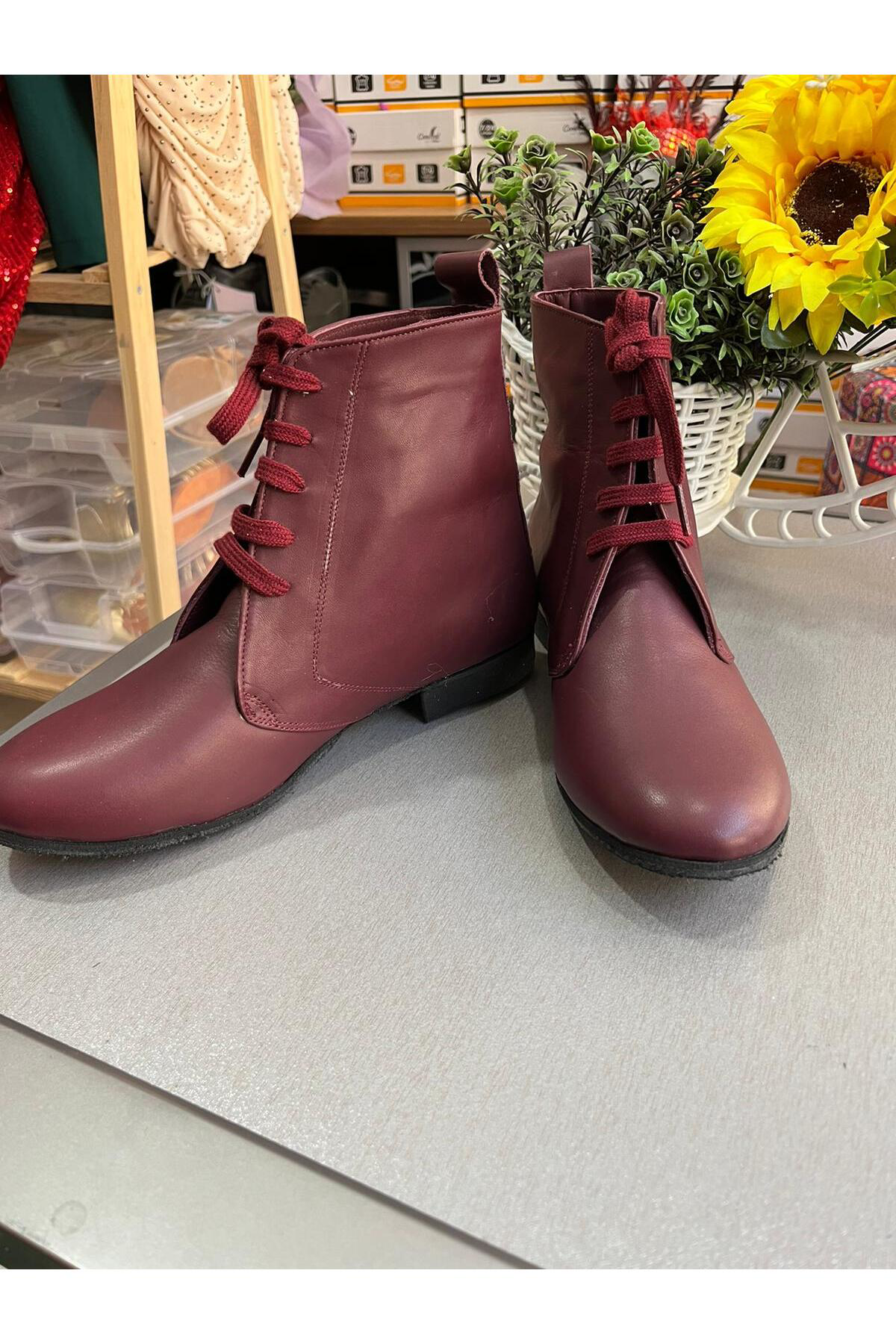 BORDO KADIN DANS BOTU