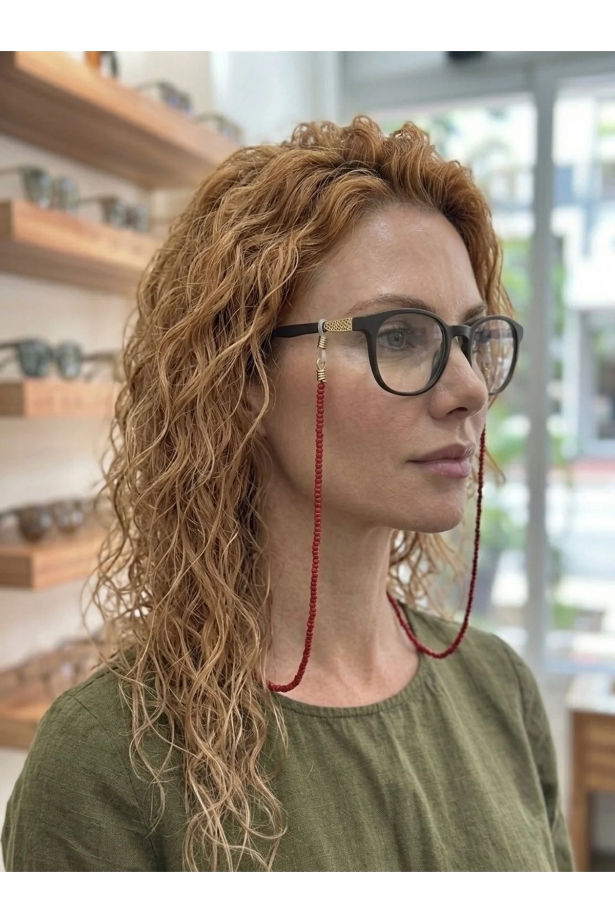 Bordo Kum ve Cam Boncuk Gözlük İpi Aksesuarı 70 cm Optik ve Güneş Gözlük Uyumlu Bordo Kum ve Cam Boncuk Gözlük İpi Aksesuarı 70 cm Optik ve Güneş Gözlük Uyumlu