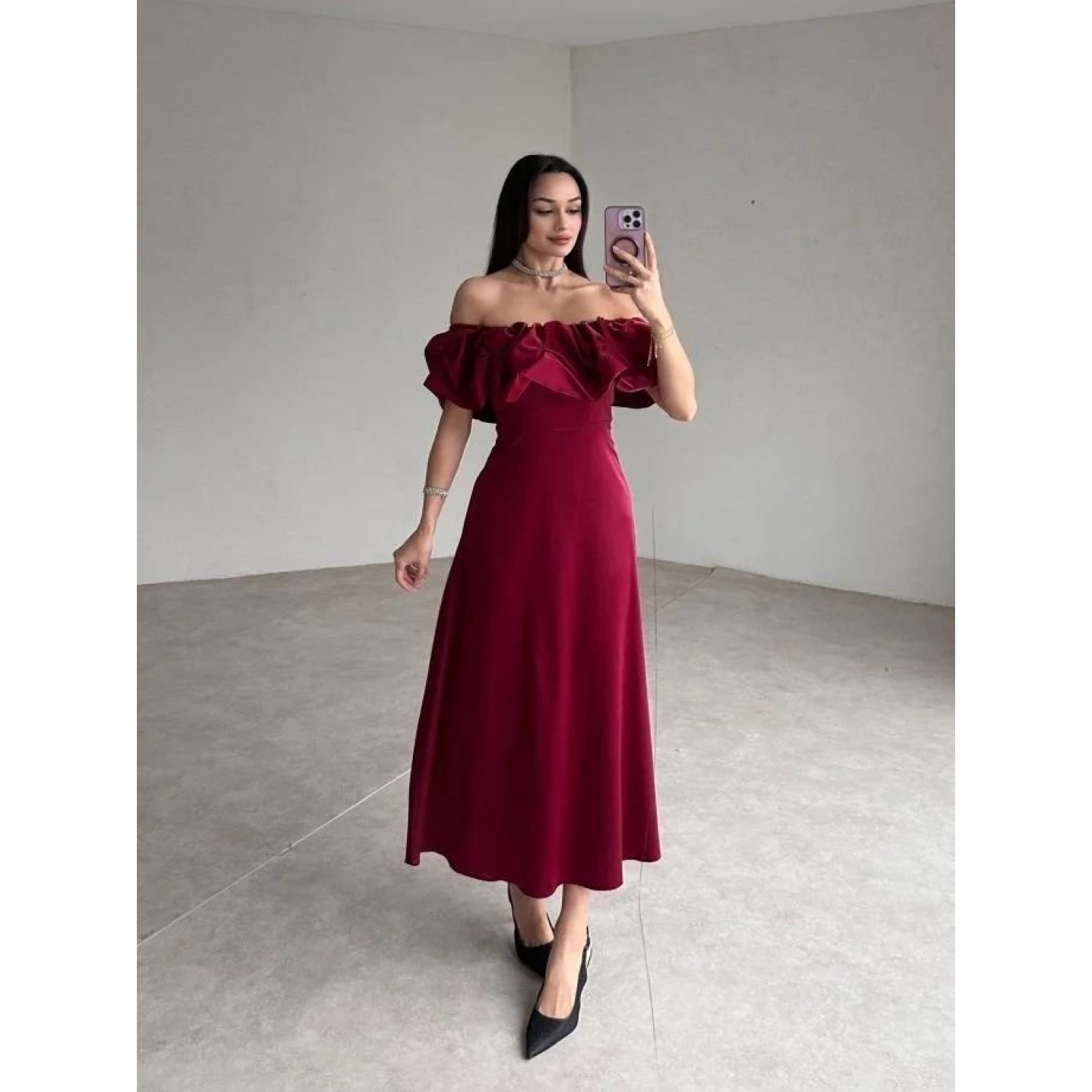 Bordo Omuz Büzgülü Saten Elbise Bordo Omuz Büzgülü Saten Elbise