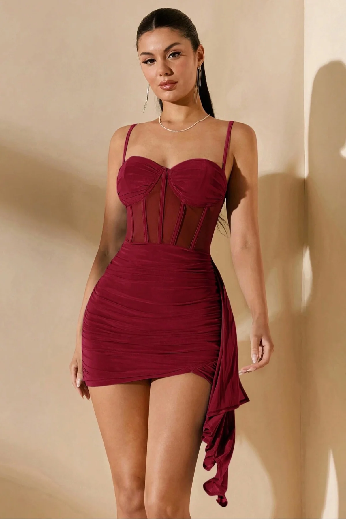Bordo Seksi Gece Kıyafeti