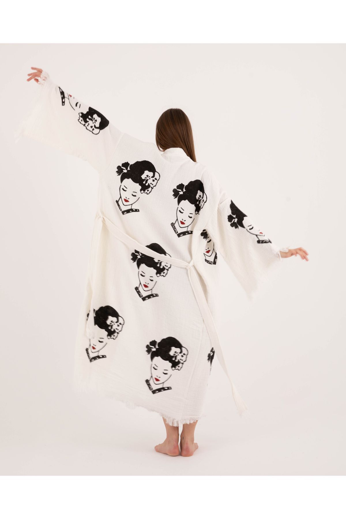 Bornoz ,plaj Kıyafeti,kimono , Kaftan , Sabahlık &  Japon Estetiği