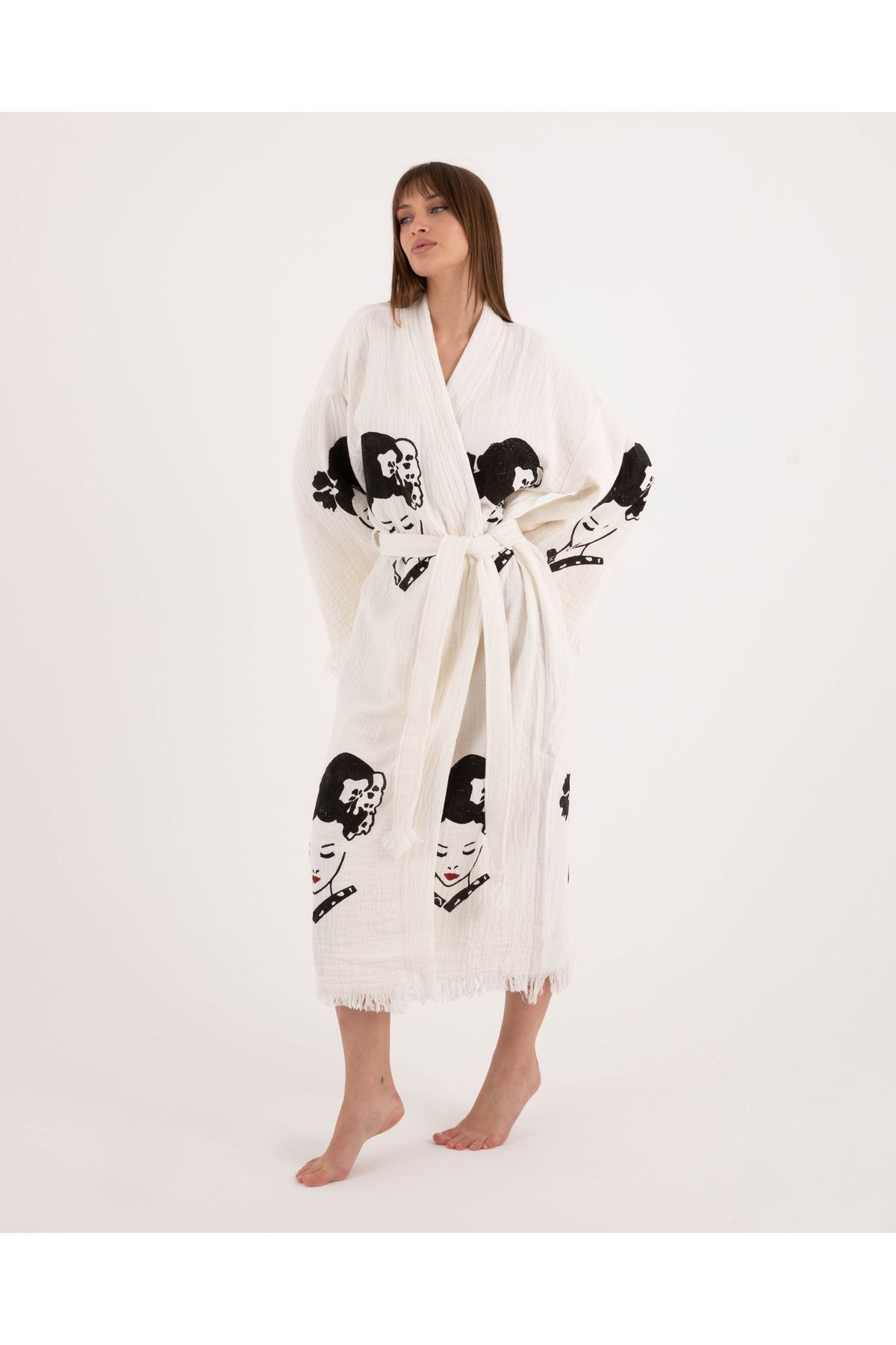Bornoz ,plaj Kıyafeti,kimono , Kaftan , Sabahlık &  Japon Estetiği