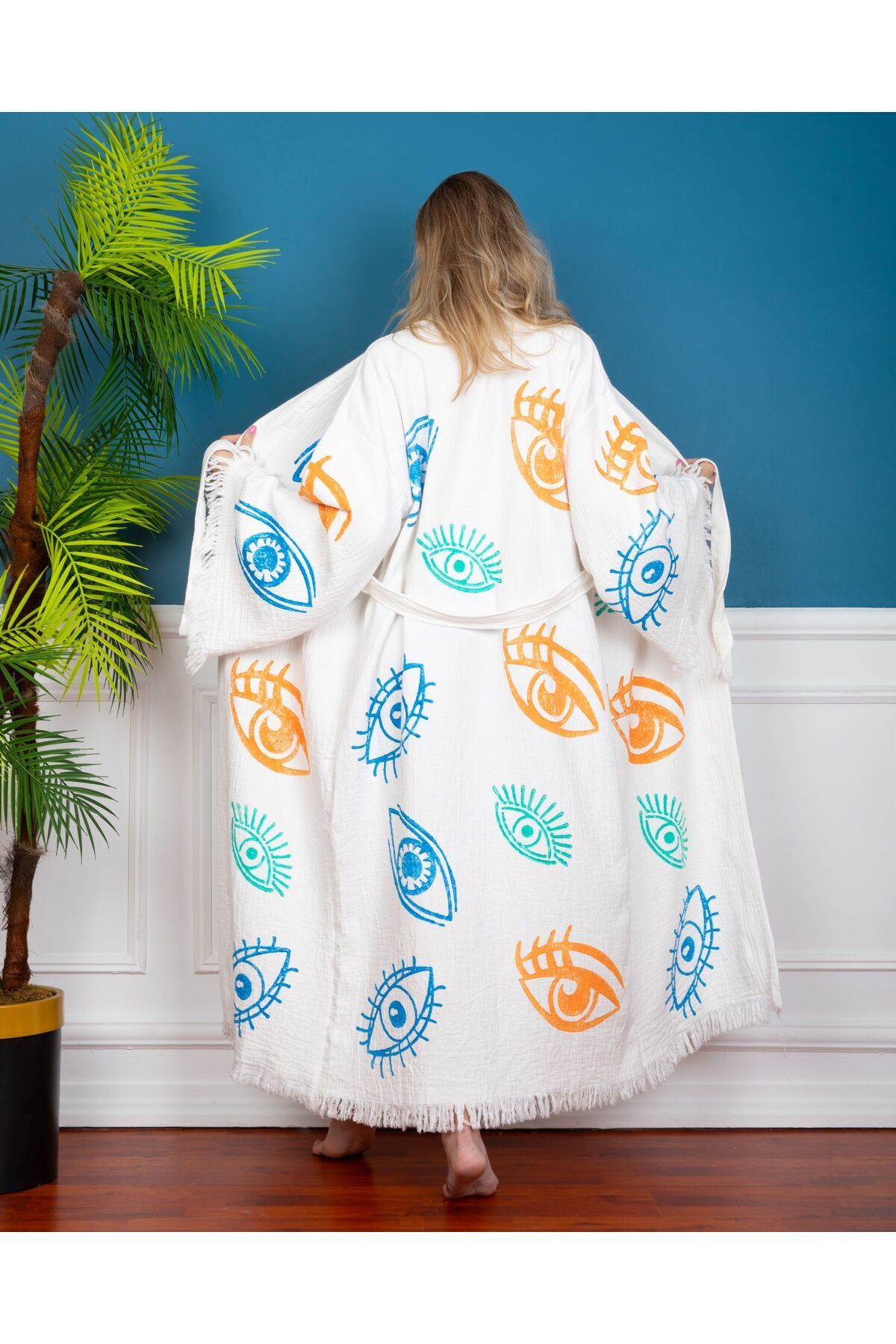 Bornoz ,Plaj Kıyafeti, Kimono , Kaftan ,Sabahlık & Büyük Renkli Gözler