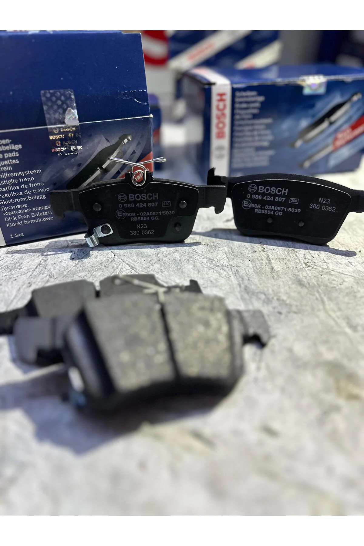 Bosch Arka Balata - 0986424807 - 15.2 mm (Honda Civic)