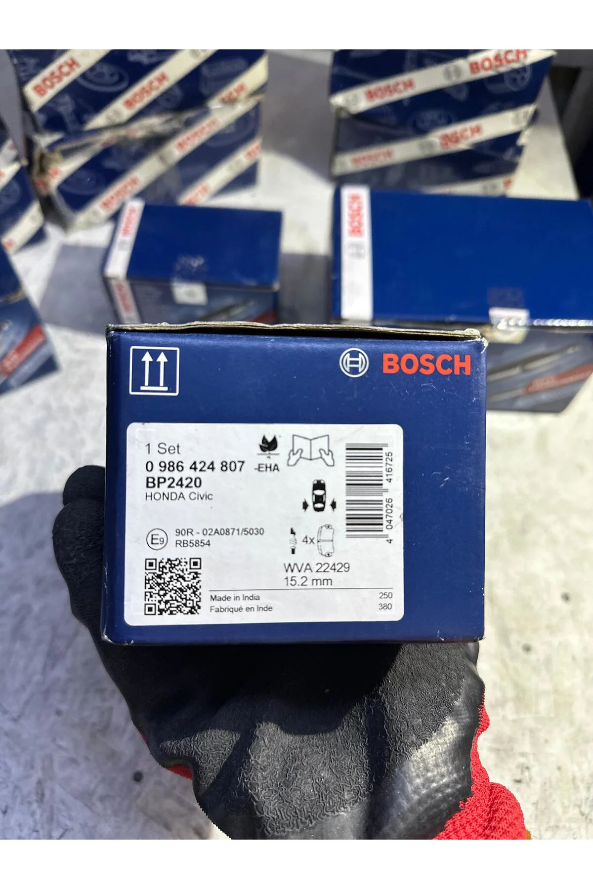 Bosch Arka Balata - 0986424807 - 15.2 mm (Honda Civic)