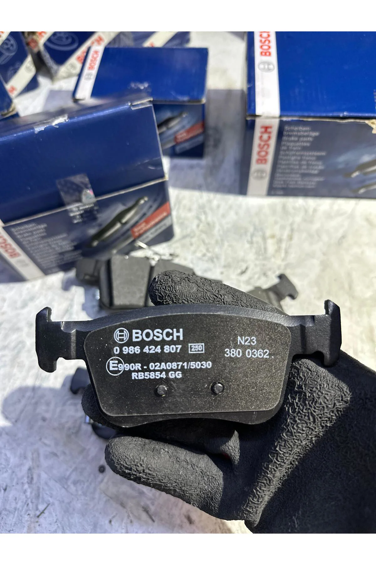 Bosch Arka Balata - 0986424807 - 15.2 mm (Honda Civic)