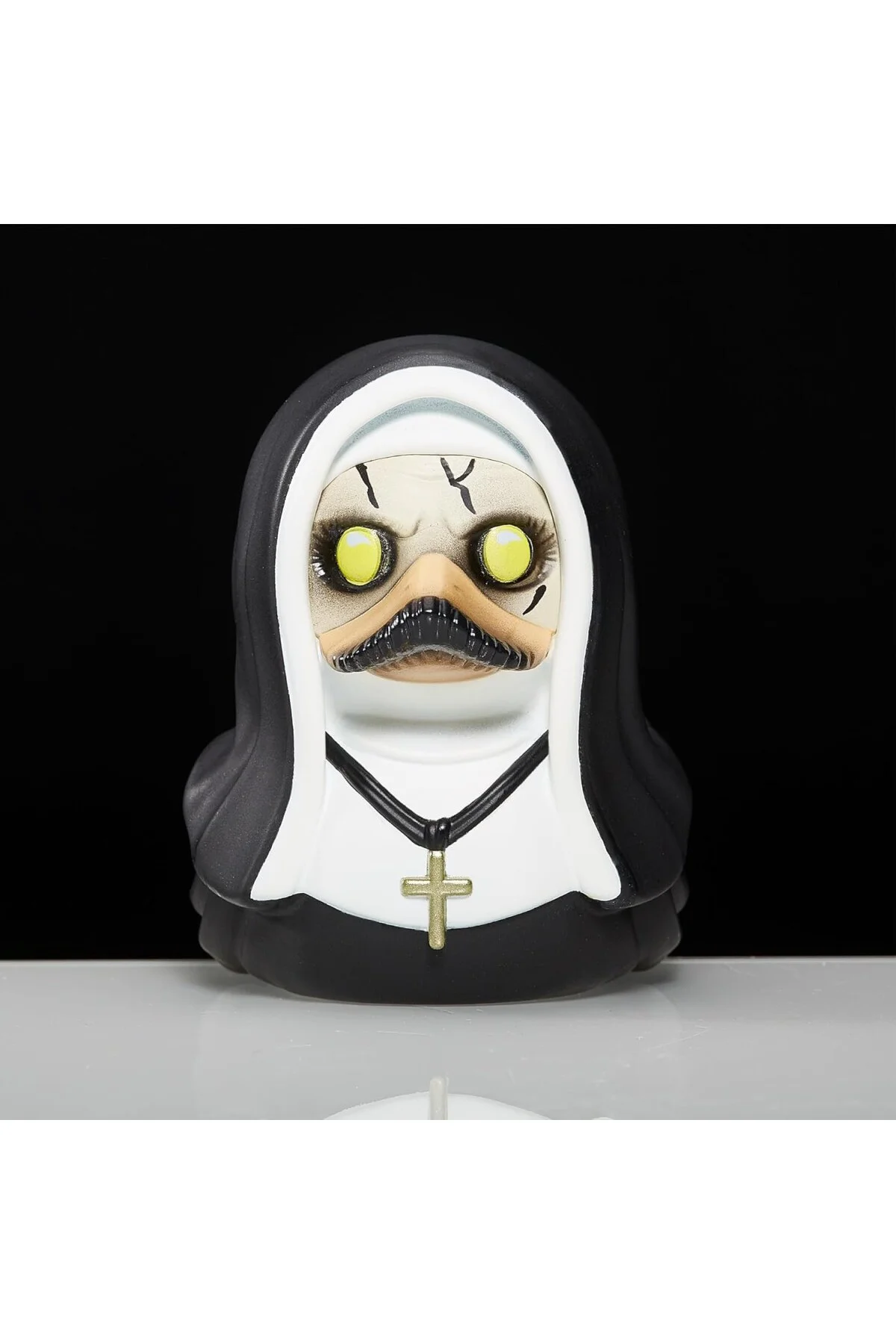 Boxed Edition: Horror - The Nun Cosplaying Rubber Duck Vinil Figür