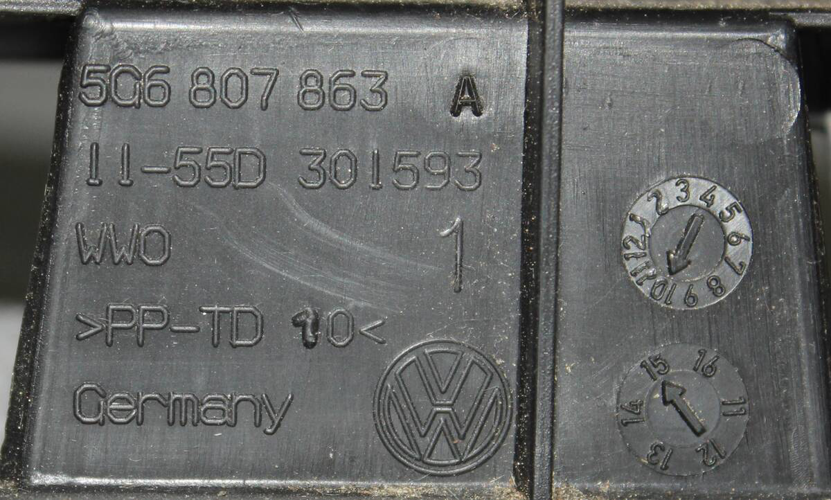 Braket - Arka Tampon (VW)(5G6807863A)(VW Golf 7)