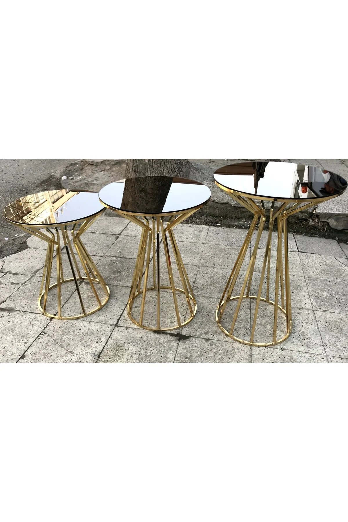 Brc CADDE 12417 Model Zigon Sehpa TK Siyah Düz Temper Cam Metal Altın Kaplam Ayak - Görsel 2