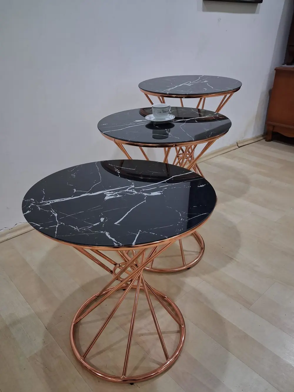 Brc RİVOLİ 90590 Zigon Metal Rosa Renk Kaplama Siyah Mermer Tempe Brc RİVOLİ 90590 Zigon Metal Rosa Renk Kaplama Siyah Mermer Tempe
