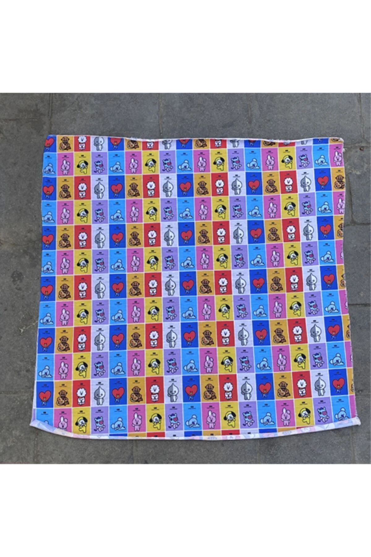 Bt21 Kolaj Bandana