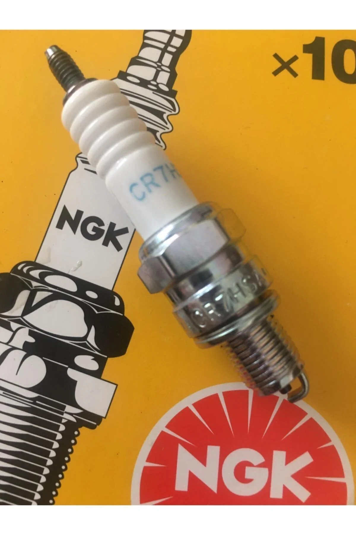 Buji 4549 Cr7-hsa Reziztanslı Honda Yamaha Suzuki Buji 4549 Cr7-hsa Reziztanslı Honda Yamaha Suzuki