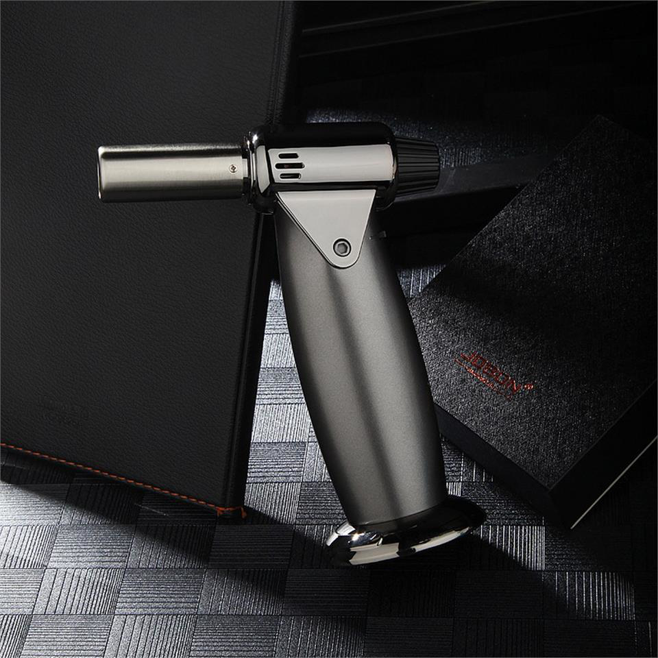 Bütan Torch Pürmüz Çakmak 1300 Derece Siyah Renk Bütan Torch Pürmüz Çakmak 1300 Derece Siyah Renk