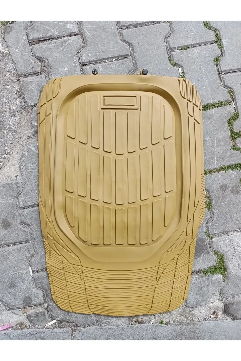 Butik Oto Paspas Bej Kauçuk Ve Kokusuz Tüm Araçlara Uyumludur