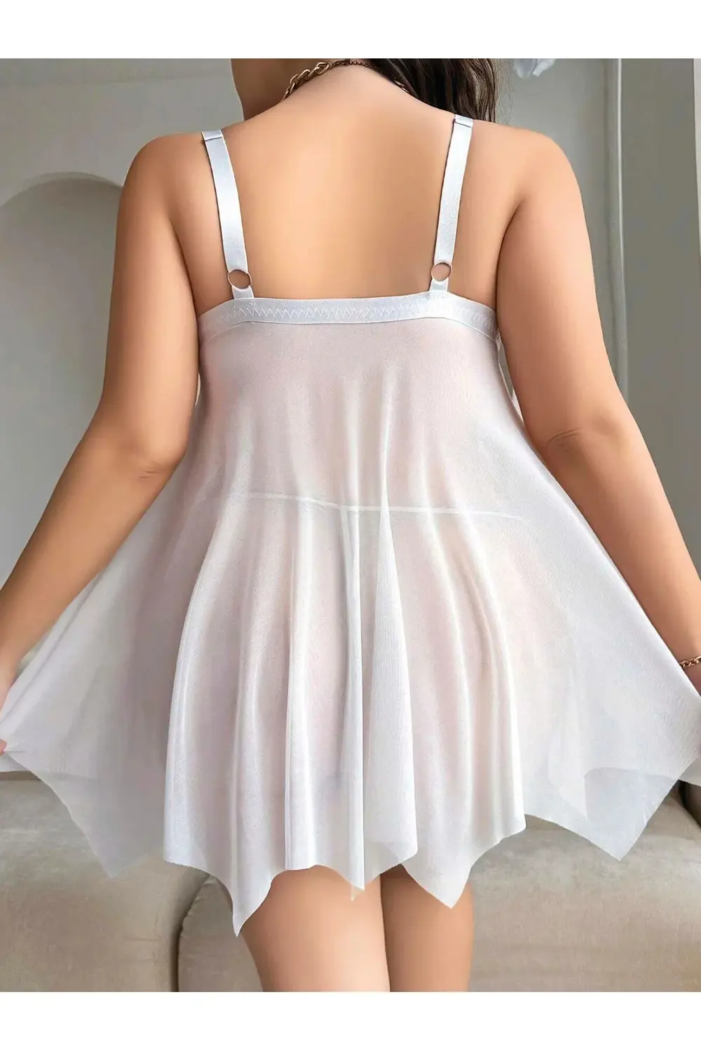 Büyük Beden Beyaz Kalın Askılı Kurdelalı Fantezi Tül Gecelik