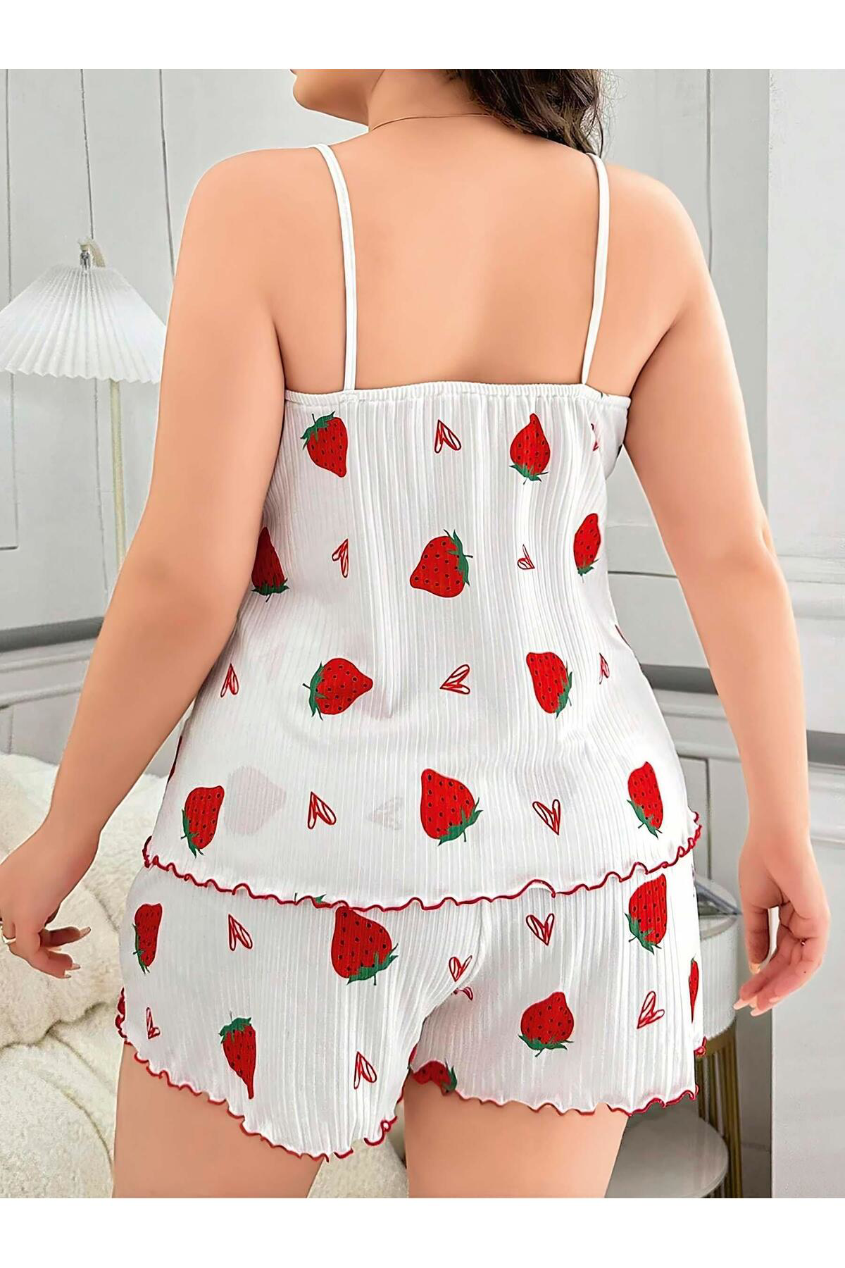 Aria's Closet Büyük Beden Çilek Desen Pamuklu Şortlu Pijama Takimi