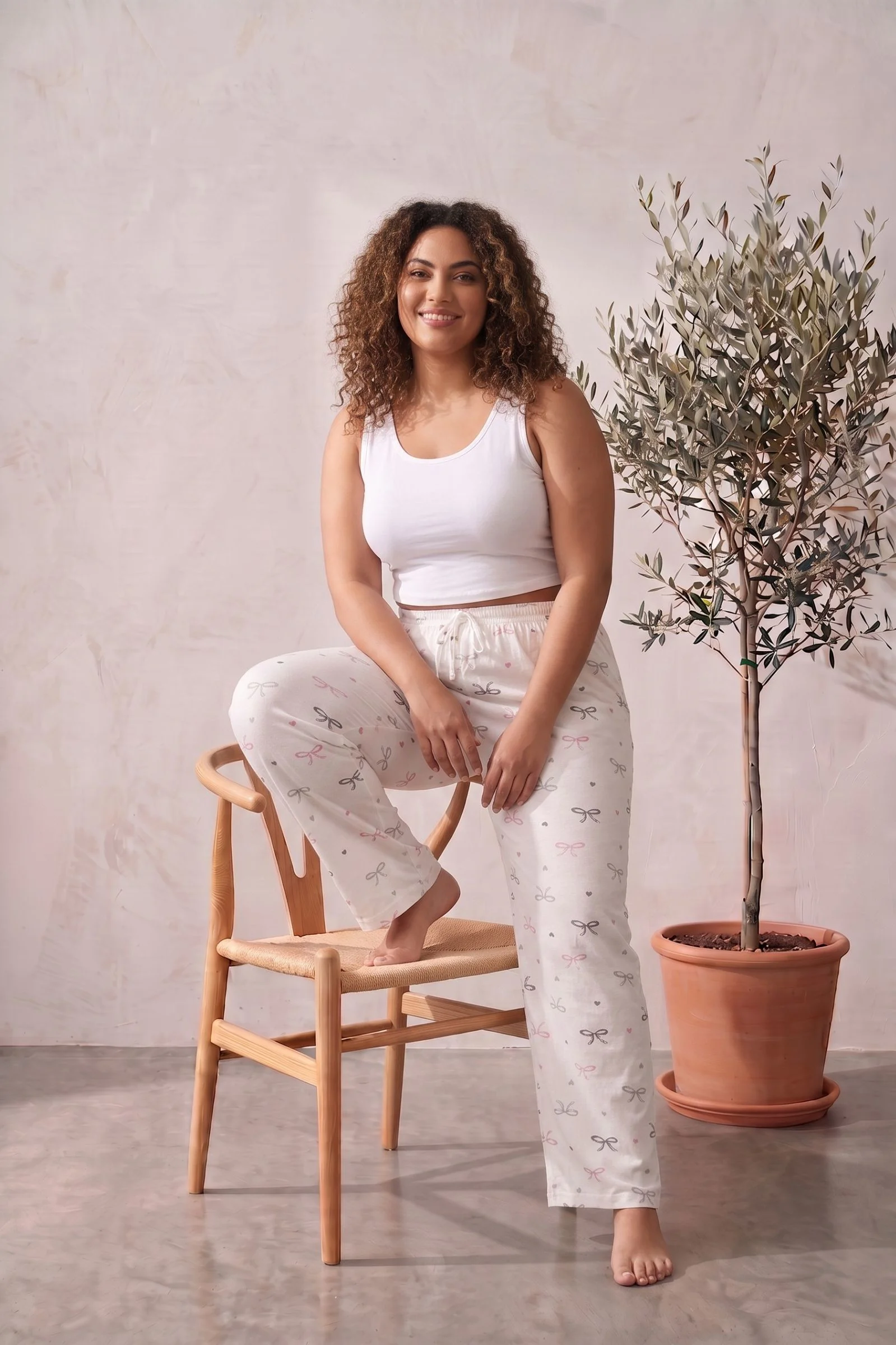 Büyük Beden Pamuklu Desenli Yüksek Bel Pijama Altı Pantolon, Beyaz, 5XL Büyük Beden Pamuklu Desenli Yüksek Bel Pijama Altı Pantolon, Beyaz, 5XL