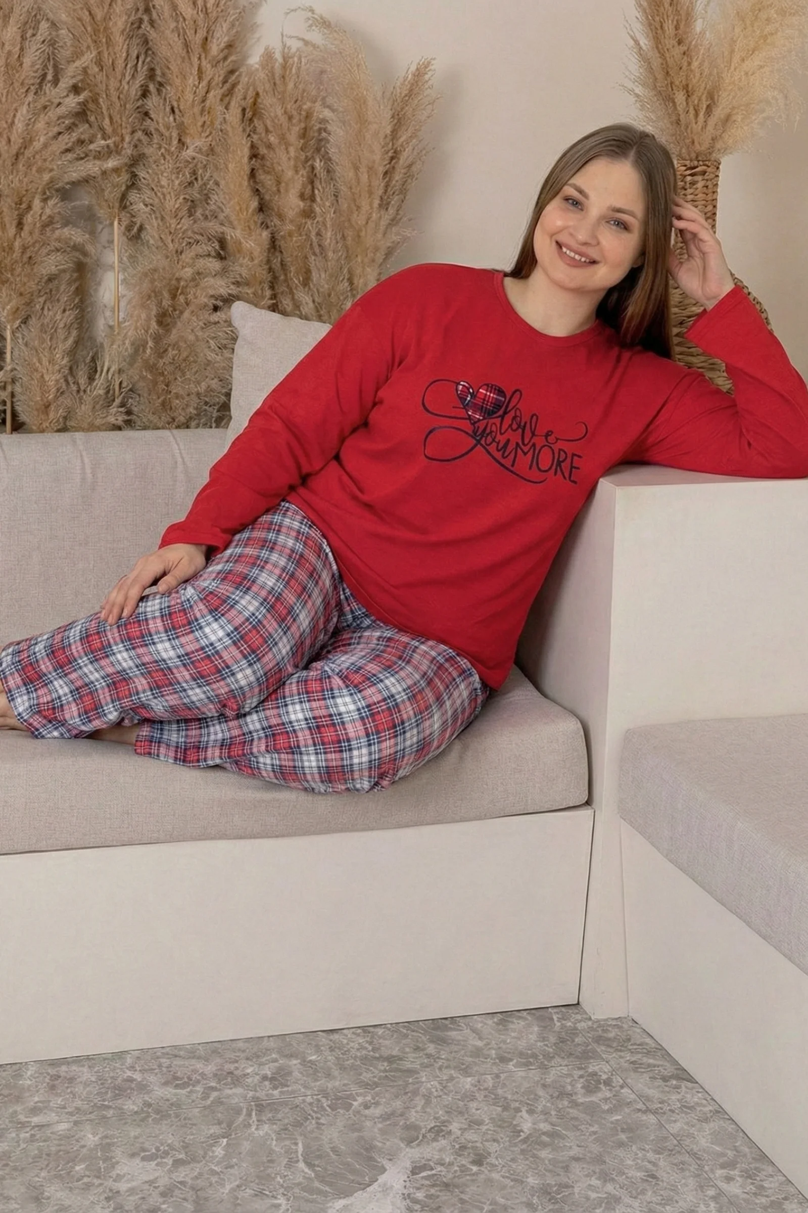 Büyük Beden Pamuklu Desenli Uzun Kollu Pijama Takımı, Kırmızı, XL Büyük Beden Pamuklu Desenli Uzun Kollu Pijama Takımı, Kırmızı, XL Fiyatı, Yorumları ve Özellikleri