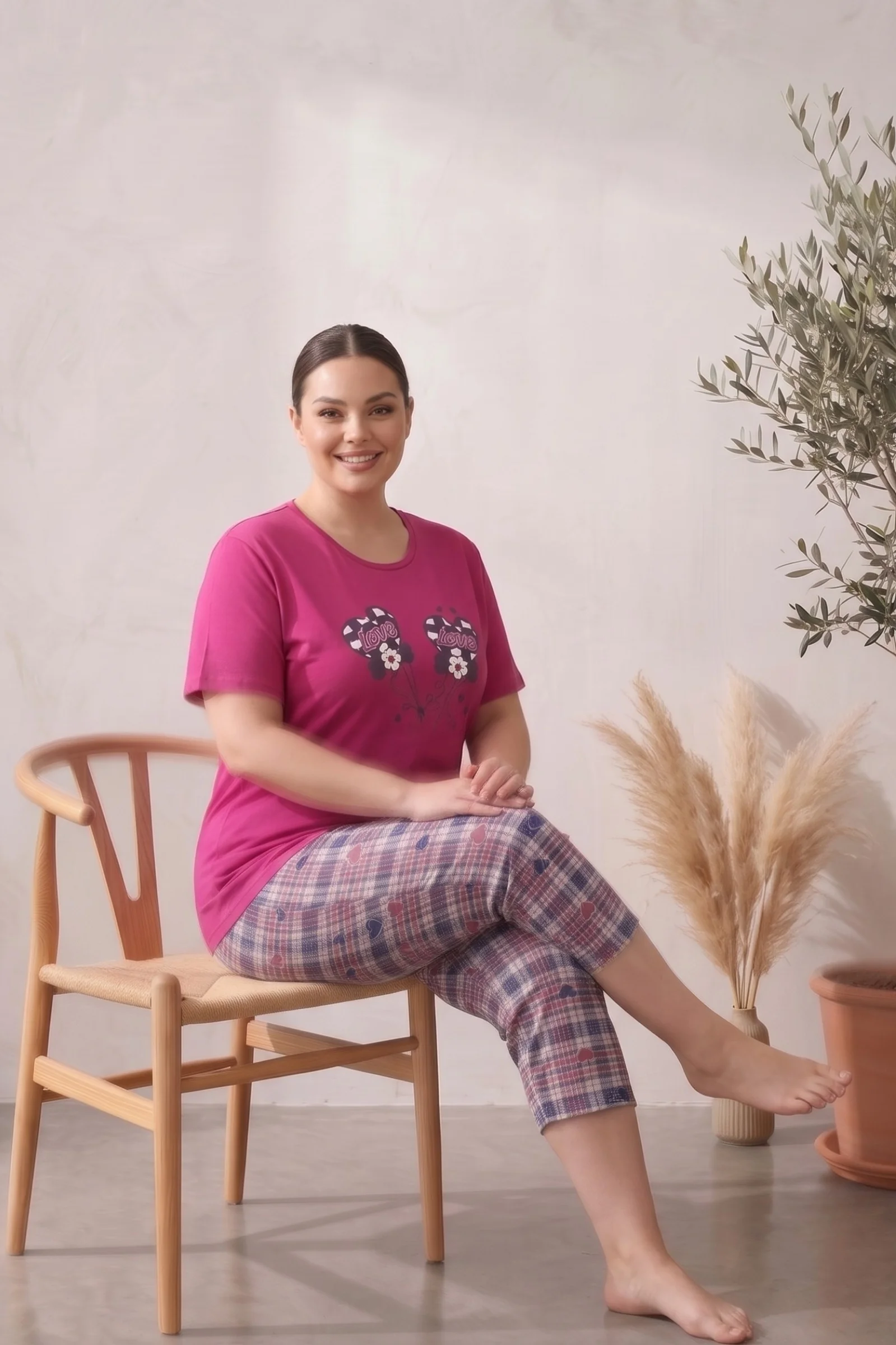 Büyük Beden Pamuklu Desenli Kısa Kollu Bermuda Kapri Pijama Takımı, Fuşya-Lacivert, 2XL Fiyatı, Yorumları ve Özellikleri