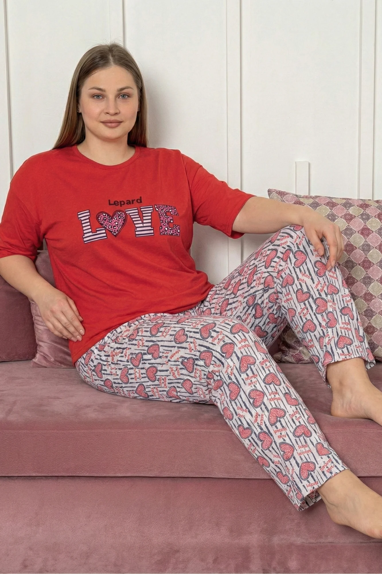 Büyük Beden Pamuklu Desenli Kısa Kollu Pijama Takımı, Kırmızı, 3XL Büyük Beden Pamuklu Desenli Kısa Kollu Pijama Takımı, Kırmızı, 3XL