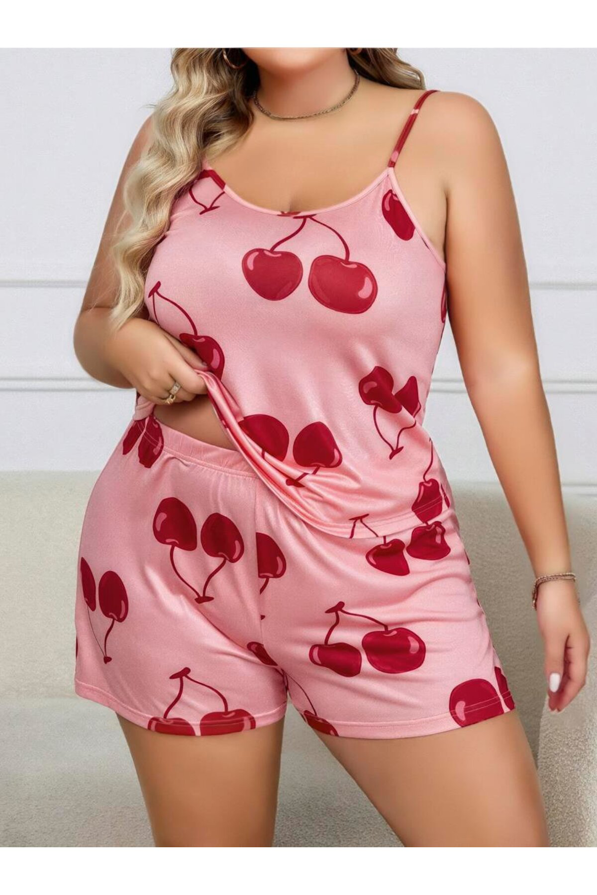 Aria's Closet Büyük Beden Pembe Kiraz Desen İnce Askili Pamuklu Şortlu Pijama T