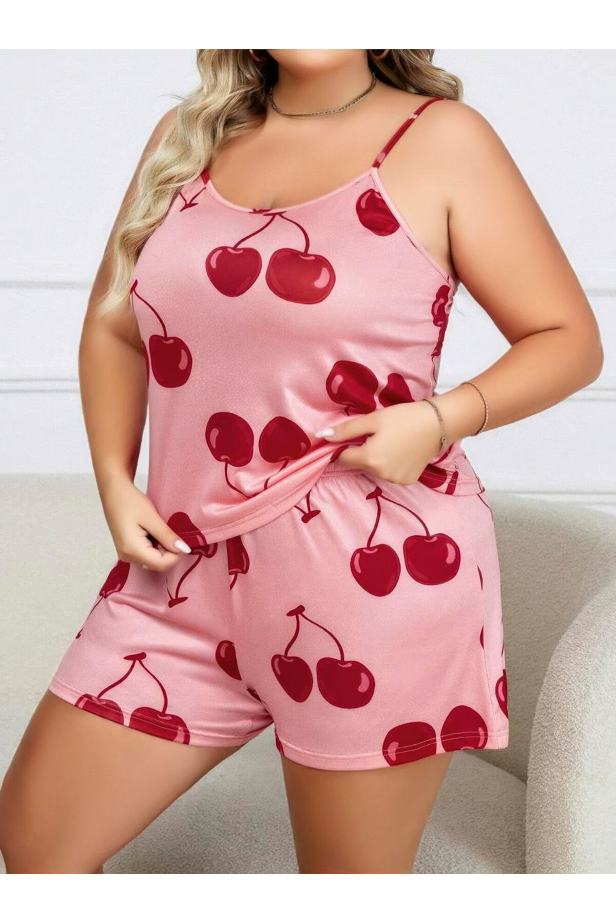 Aria's Closet Büyük Beden Pembe Kiraz Desen İnce Askili Pamuklu Şortlu Pijama T