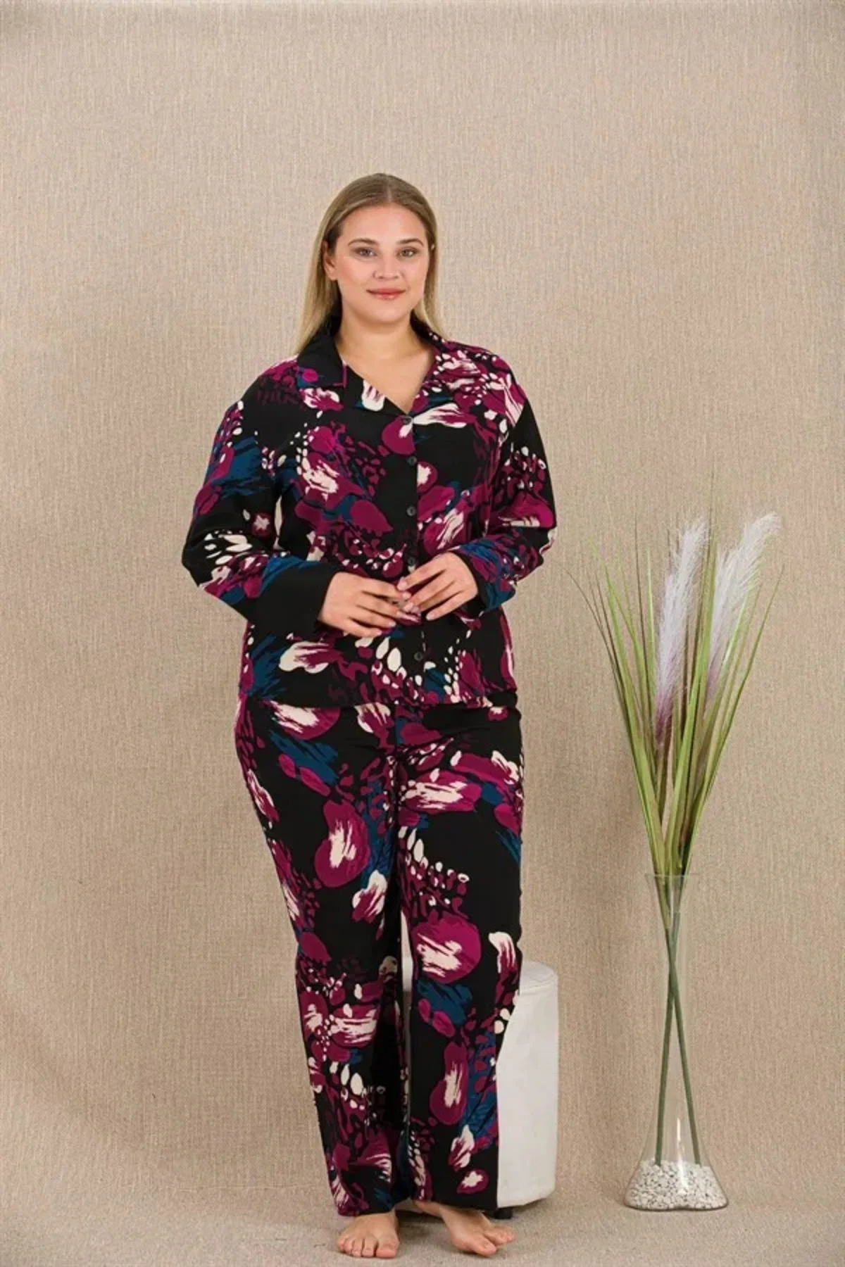 Büyük Beden Renkli Desenli Düğmeli Uzun Kol Viskon Pijama Takımı Fiyatı, Yorumları ve Özellikleri