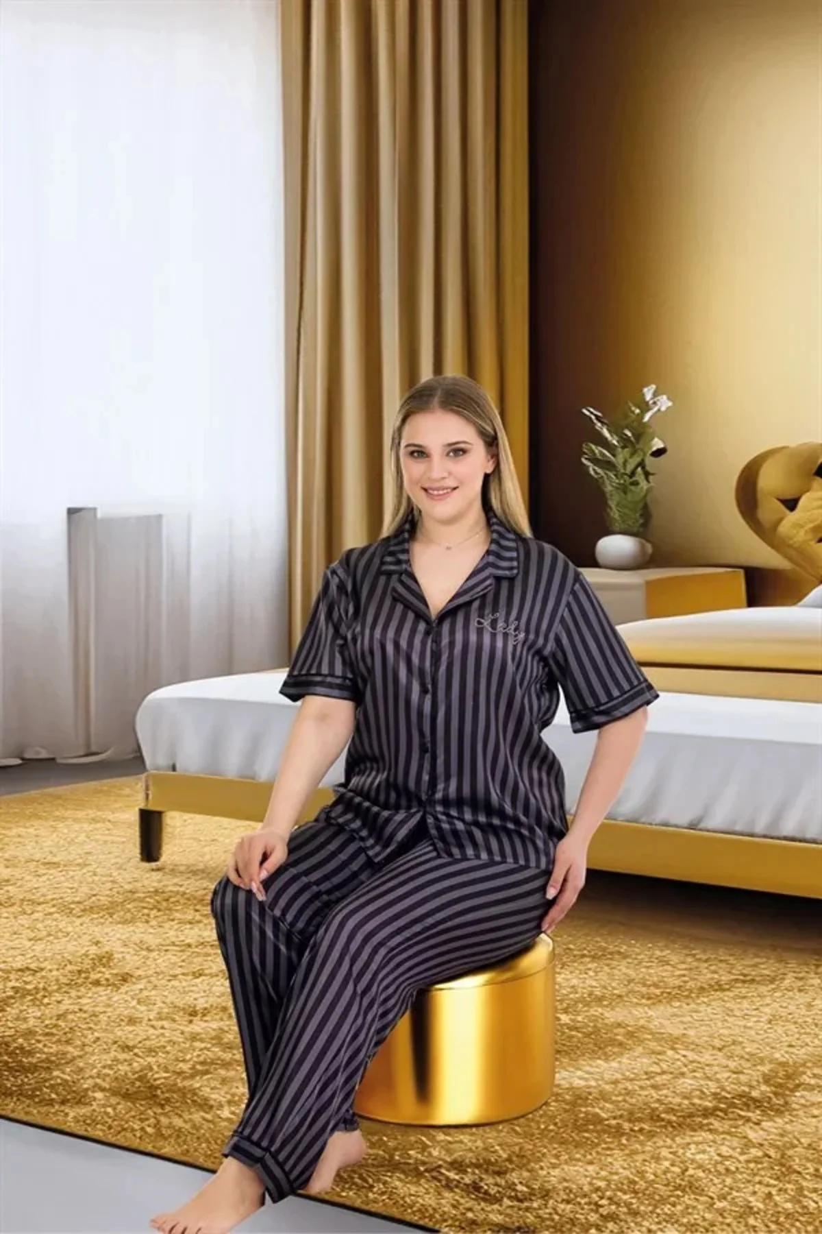 Büyük Beden Şık Tasarım Siyah Çizgili Düğmeli Kısa Kol Lüx Saten Pijama Takımı Fiyatı, Yorumları ve Özellikleri