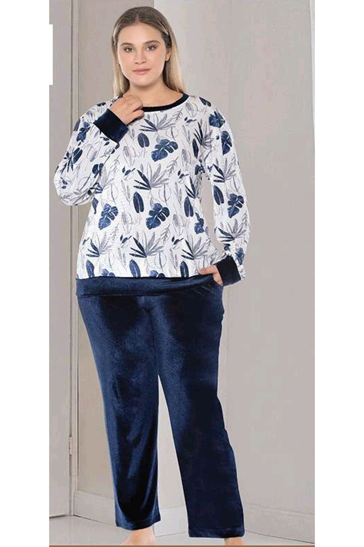 BÜYÜK BEDEN UZUN KOL KADİFE ŞIK PİJAMA TAKIMI