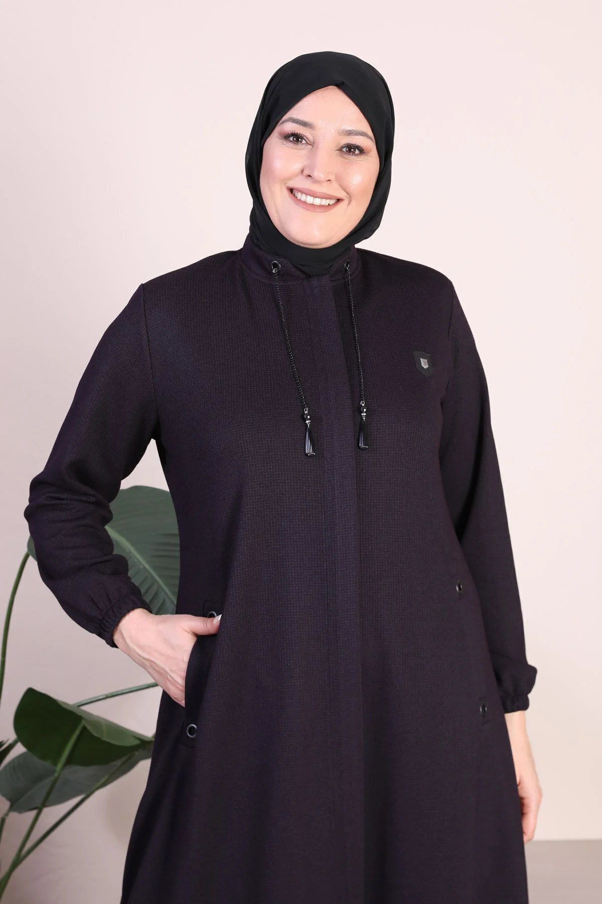 Buyuk Beden Uzun Kislik Tam Boy Kadin Pardesu