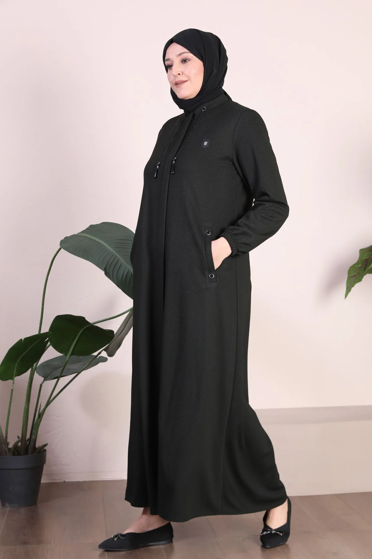 Buyuk Beden Uzun Kislik Tam Boy Kadin Pardesu