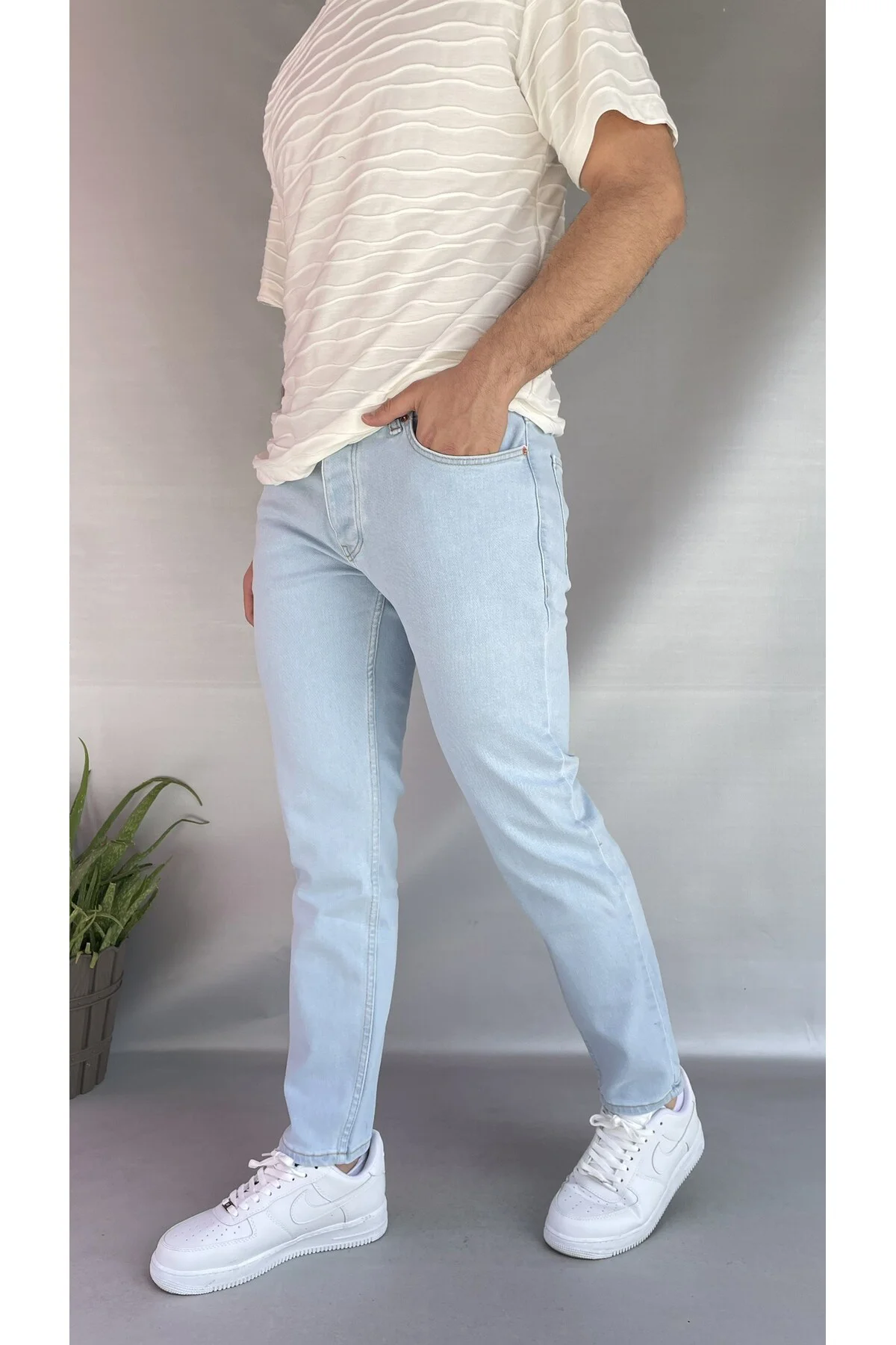 Buz Mavi Düz Slim Fit Jean