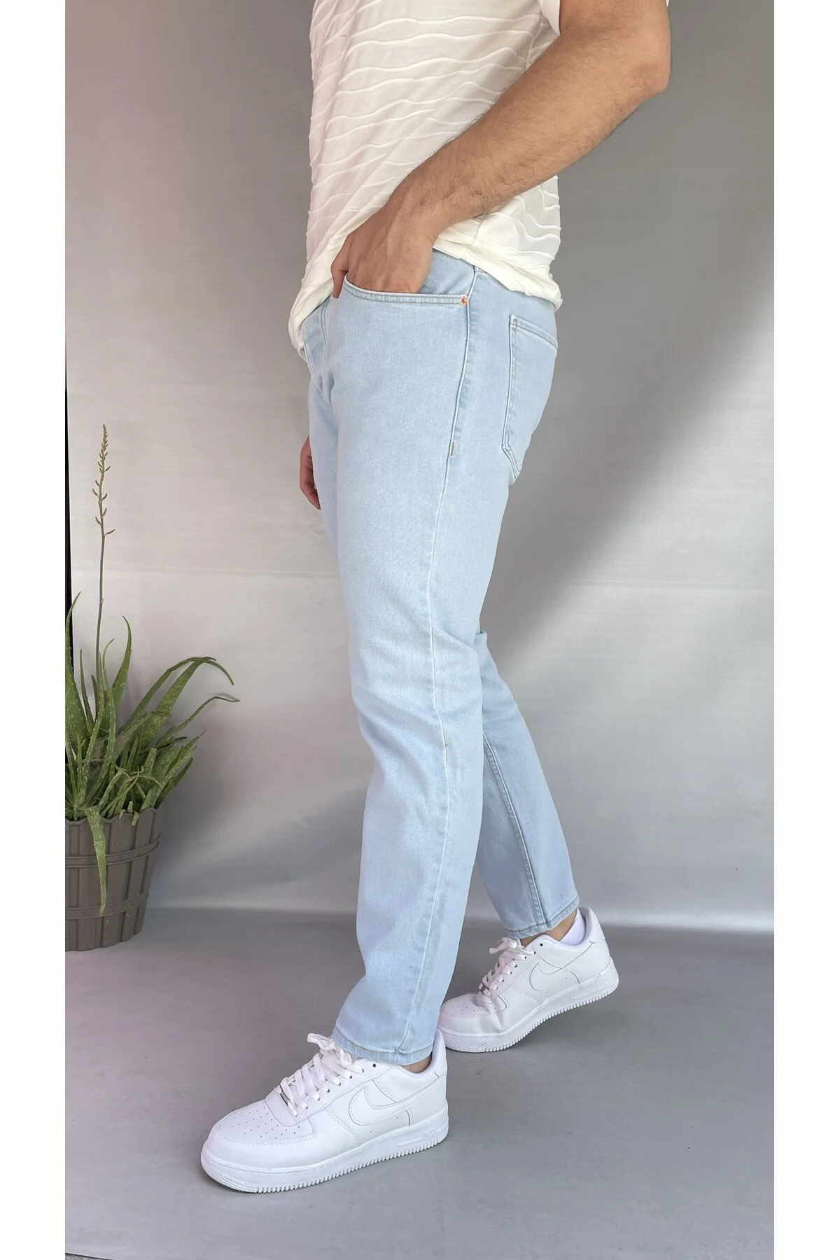 Buz Mavi Düz Slim Fit Jean