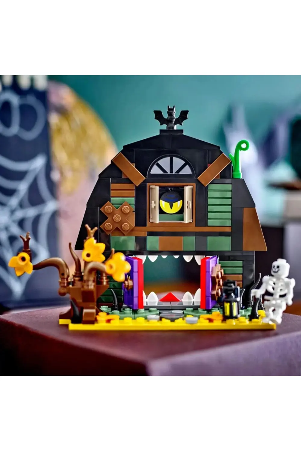 Cadılar Bayramı Ahırı 40721