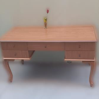 Çalışma Masa 90017 ST Klasik Model Kayın Aslan Ayak Ve Kaplam Tab