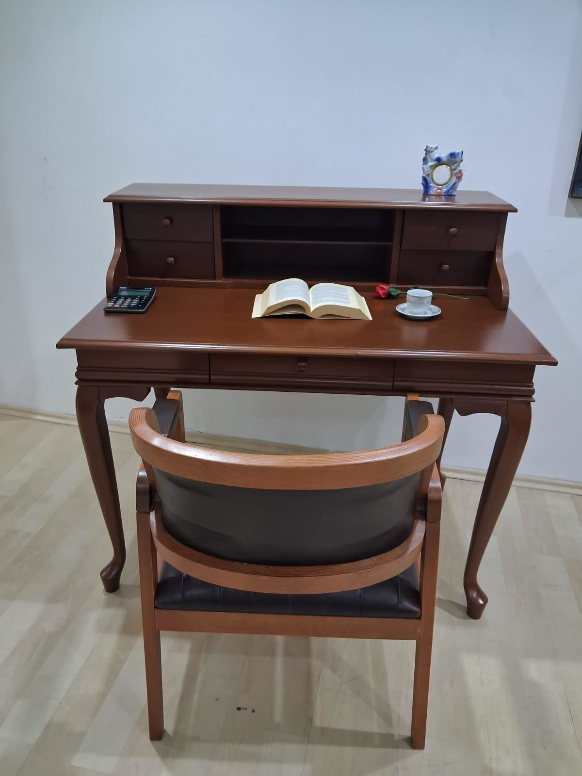 Çalışma Masa 90660 Klasik Takım Dilimli Sandaly Lüks Klasik Ceviz