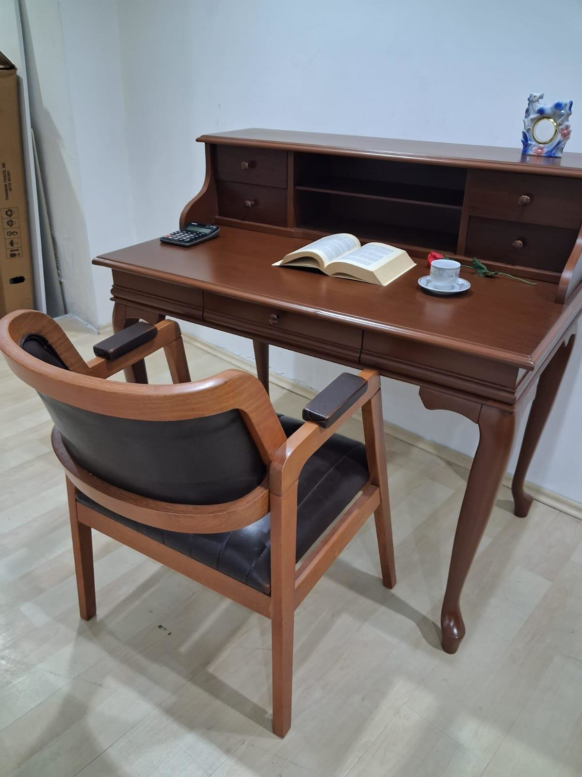 Çalışma Masa 90660 Klasik Takım Dilimli Sandaly Lüks Klasik Ceviz