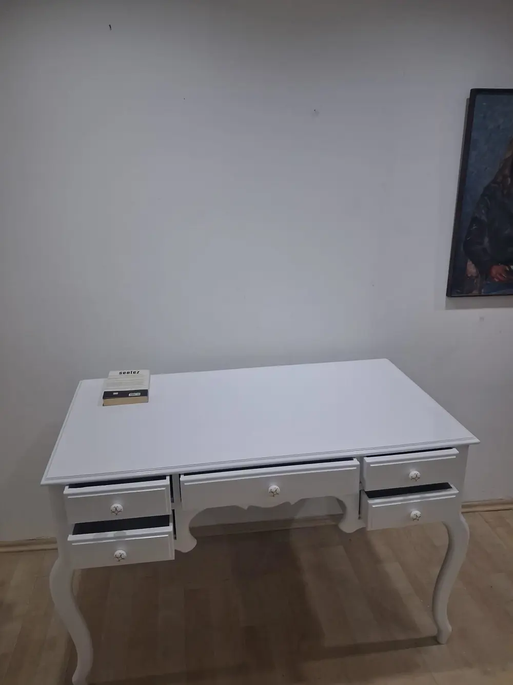 Çalışma Masa ADN 90595 Parlak Lake 5 Çekmeceli Porselen Kulplar L