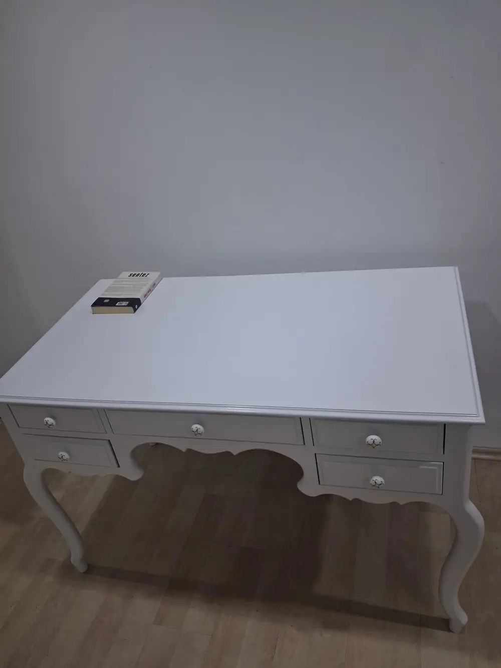 Çalışma Masa ADN 90595 Parlak Lake 5 Çekmeceli Porselen Kulplar L